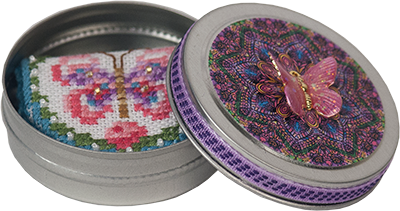 Pink Ladies Needlebook Tin Open Pink Ladies Needlebook Tin Open